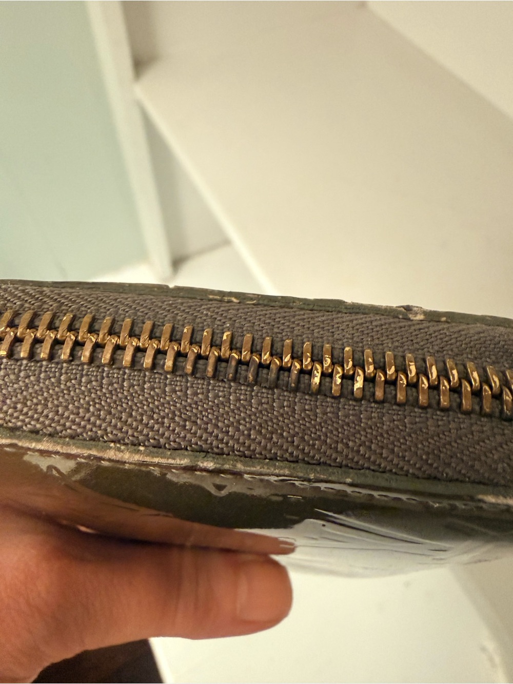 Louis Vuitton Vernis Zippy Wallet Vert Bronze Metallic Gold Monogram - Picture 10 of 15
